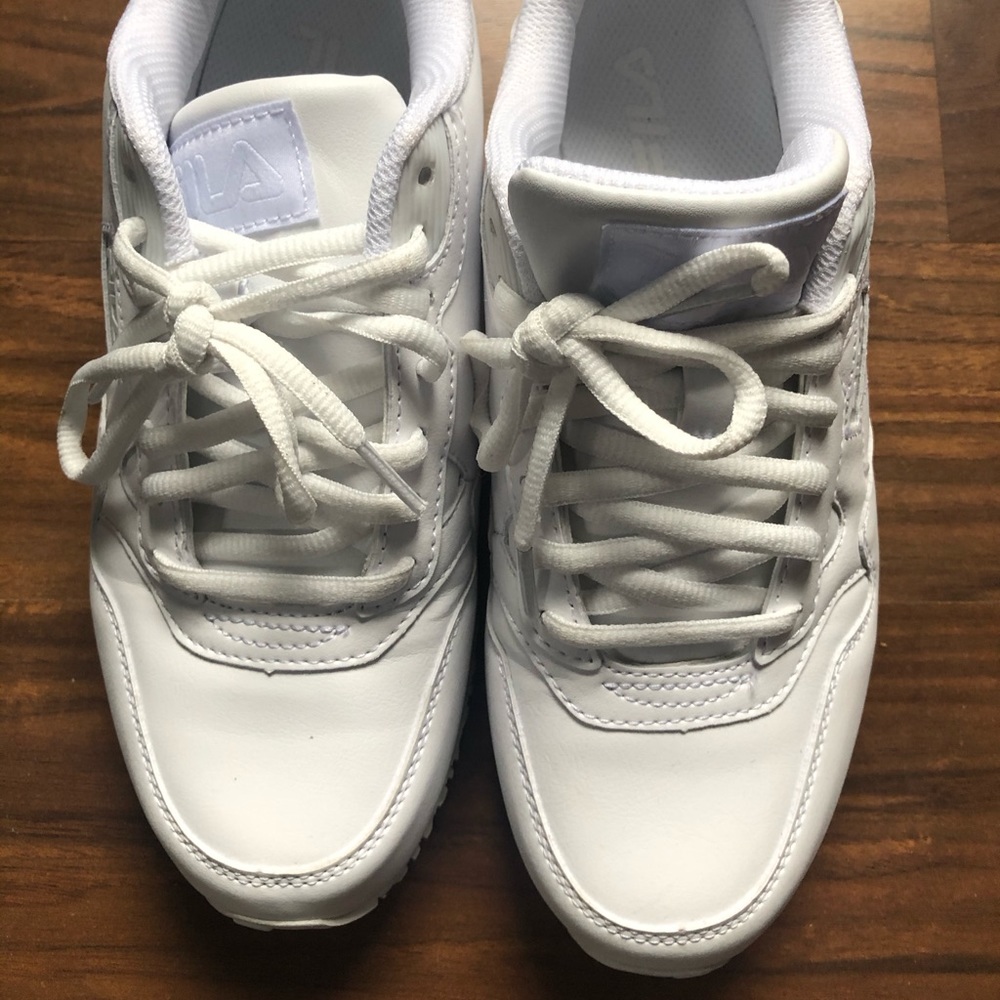 Fila Shoes - Picture 6 of 7